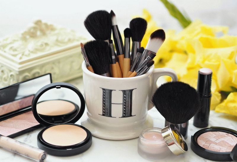 Best makeup brushes in 2025