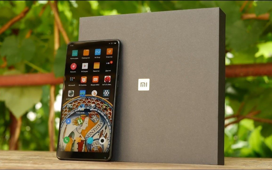 Smartphone Xiaomi Mi Mix 2S – advantages and disadvantages