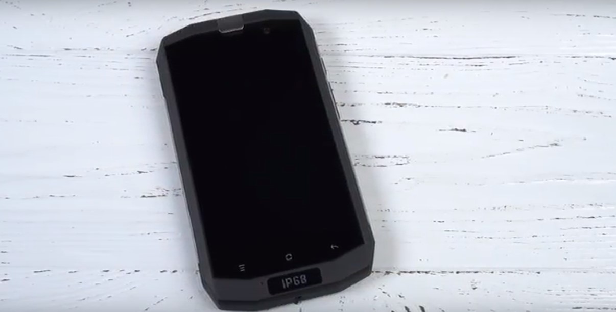 VERTEX Impress Grip: rugged smartphone features