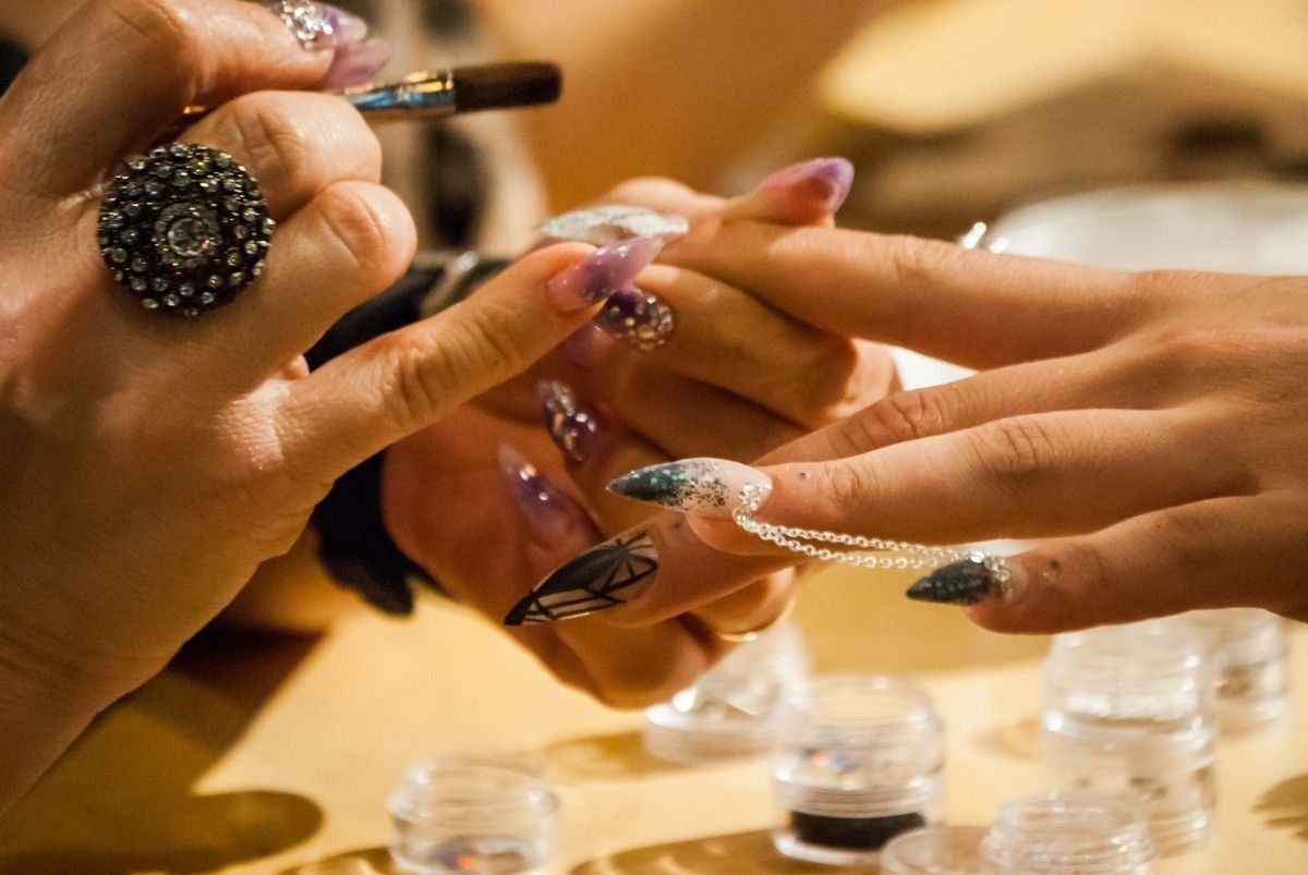 The best nail salons in St. Petersburg in 2025