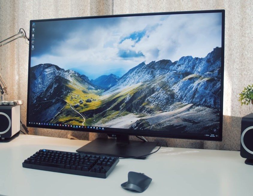 Ranking of the best monitors over 40 inches in 2025