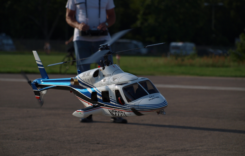 J'ai un hélicoptère - je suis concepteur et pilote : modèles radiocommandés d'hélicoptères