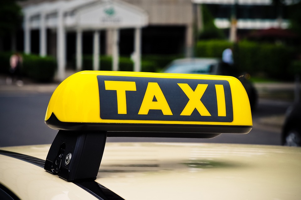 The best taxi services in St. Petersburg in 2025