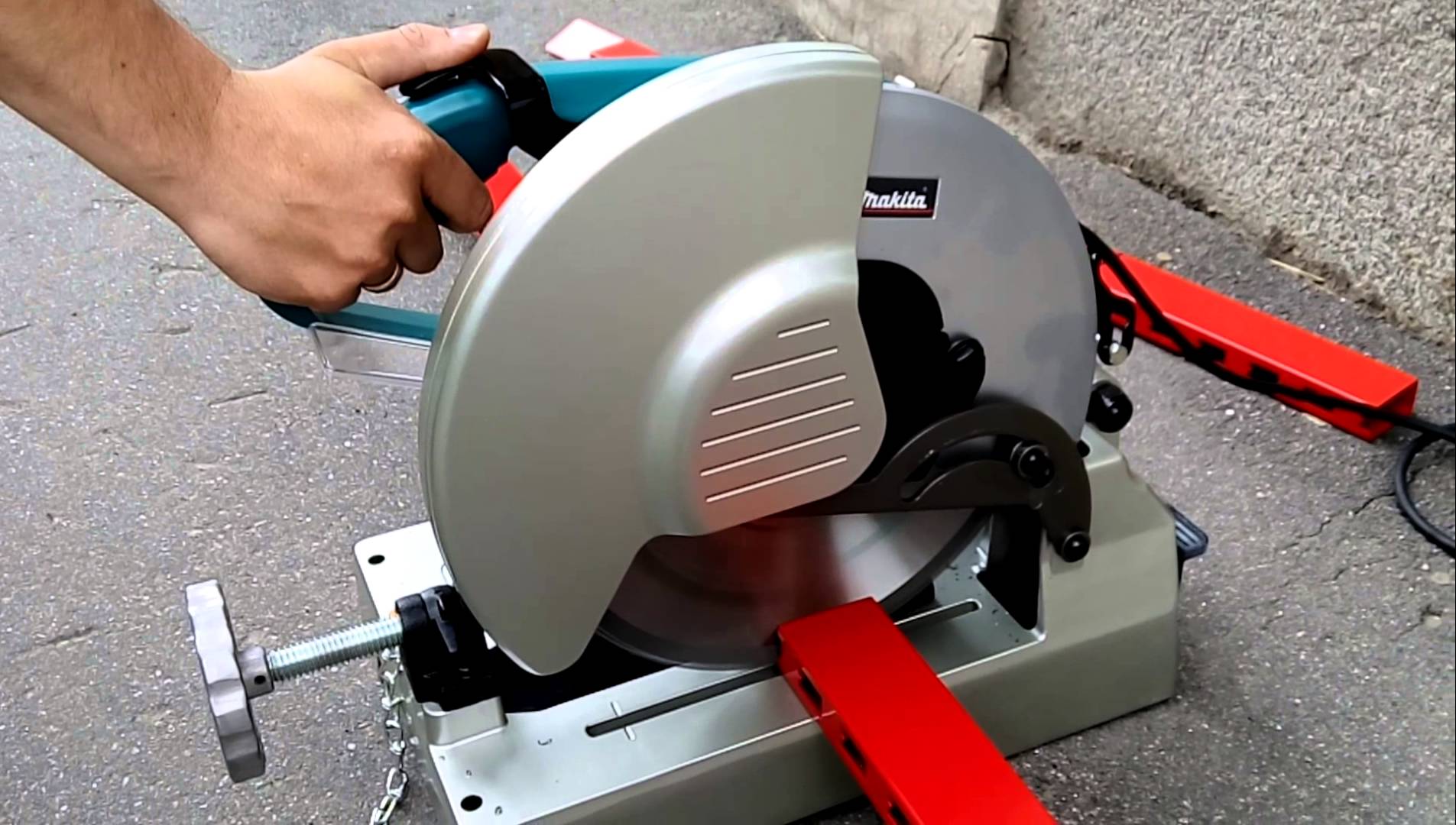 Rating of the best mounting saws for 2025