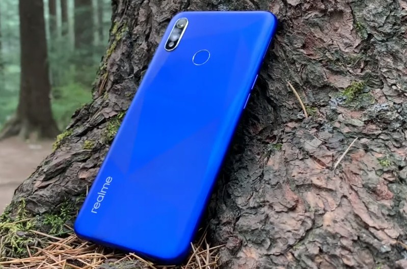 Smartphone Realme 3i - advantages and disadvantages