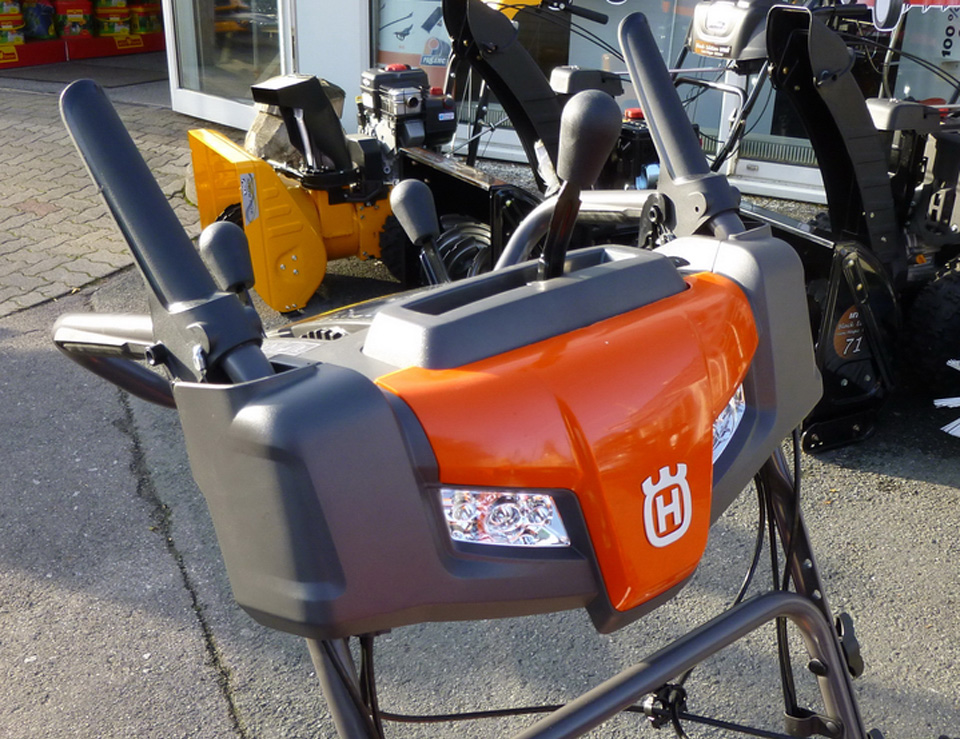 Ranking of the best snow blowers for 2025