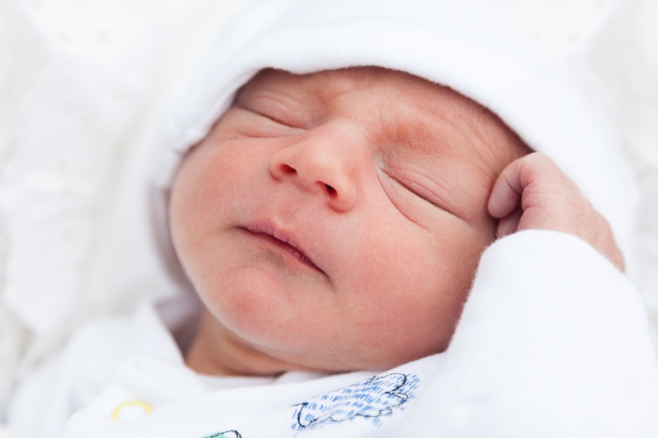 What items does a newborn need? Complete shopping list for 2025!