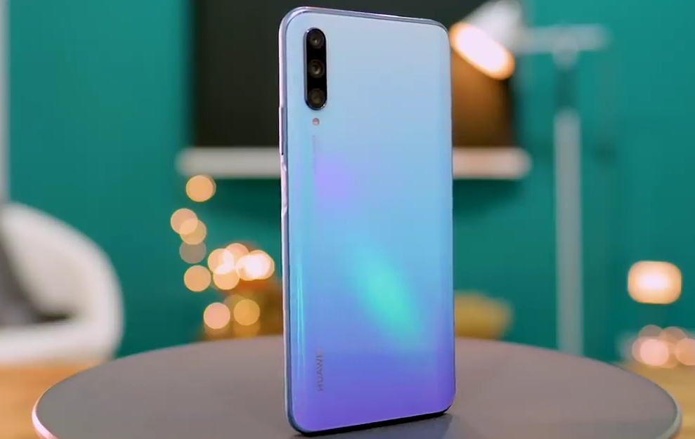 Présentation du smartphone Huawei Y9s avec les principales caractéristiques