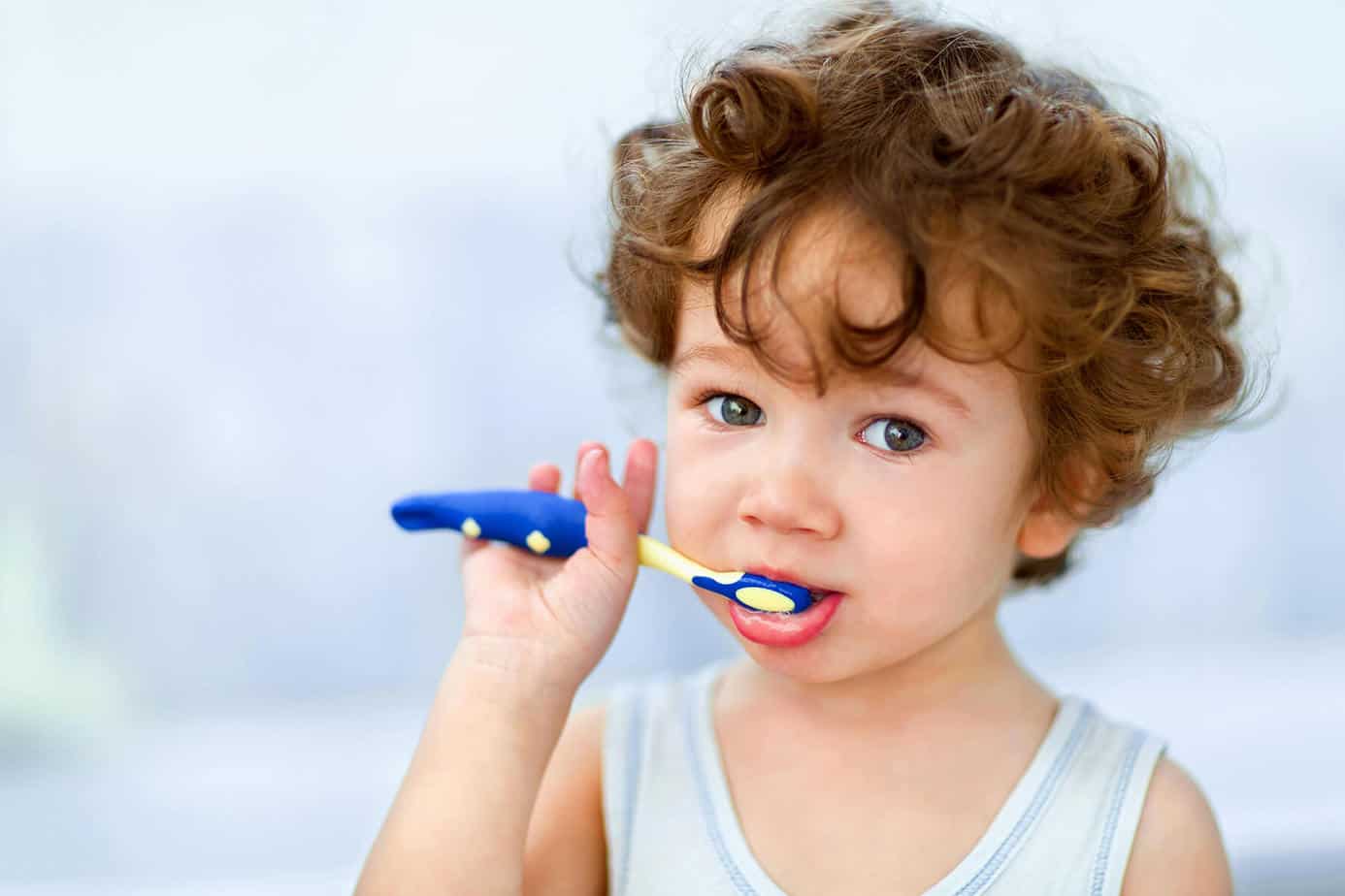 Rating of the best children's toothbrushes for 2025