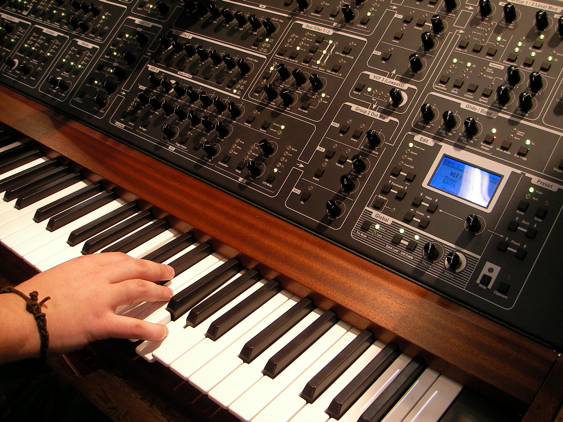 Rating of the best synthesizer manufacturers for 2025