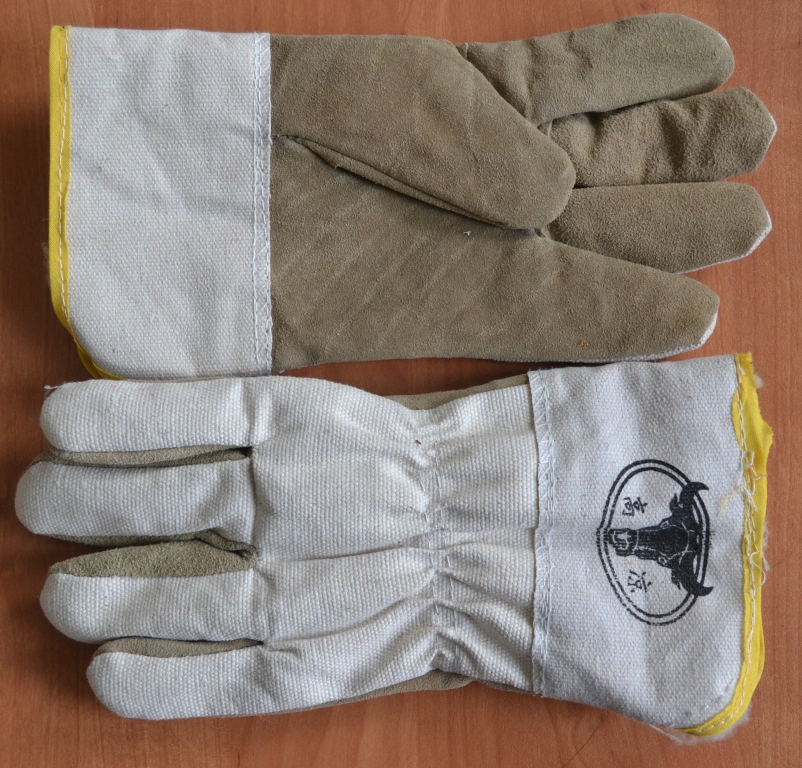 Rating of the best gloves and mittens for construction work for 2025