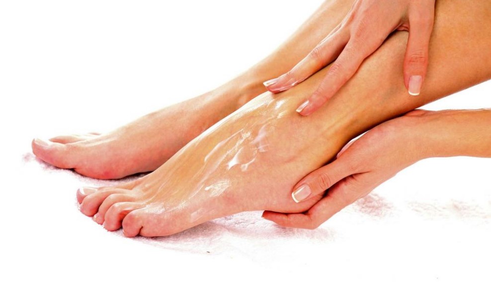 The best remedy for sweating and smelly feet for 2025