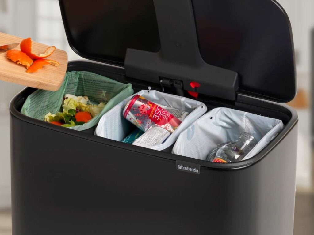 Ranking of the best trash cans for the home for 2025