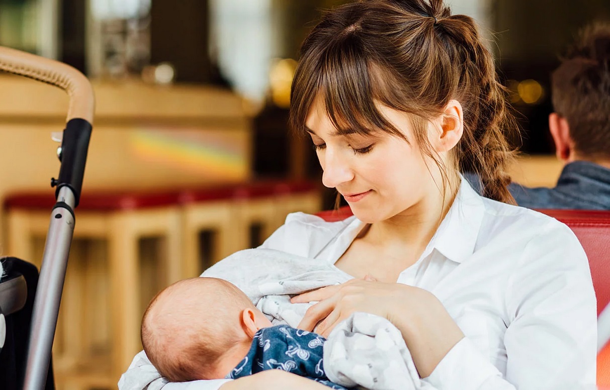 The best vitamins for breastfeeding moms for 2025