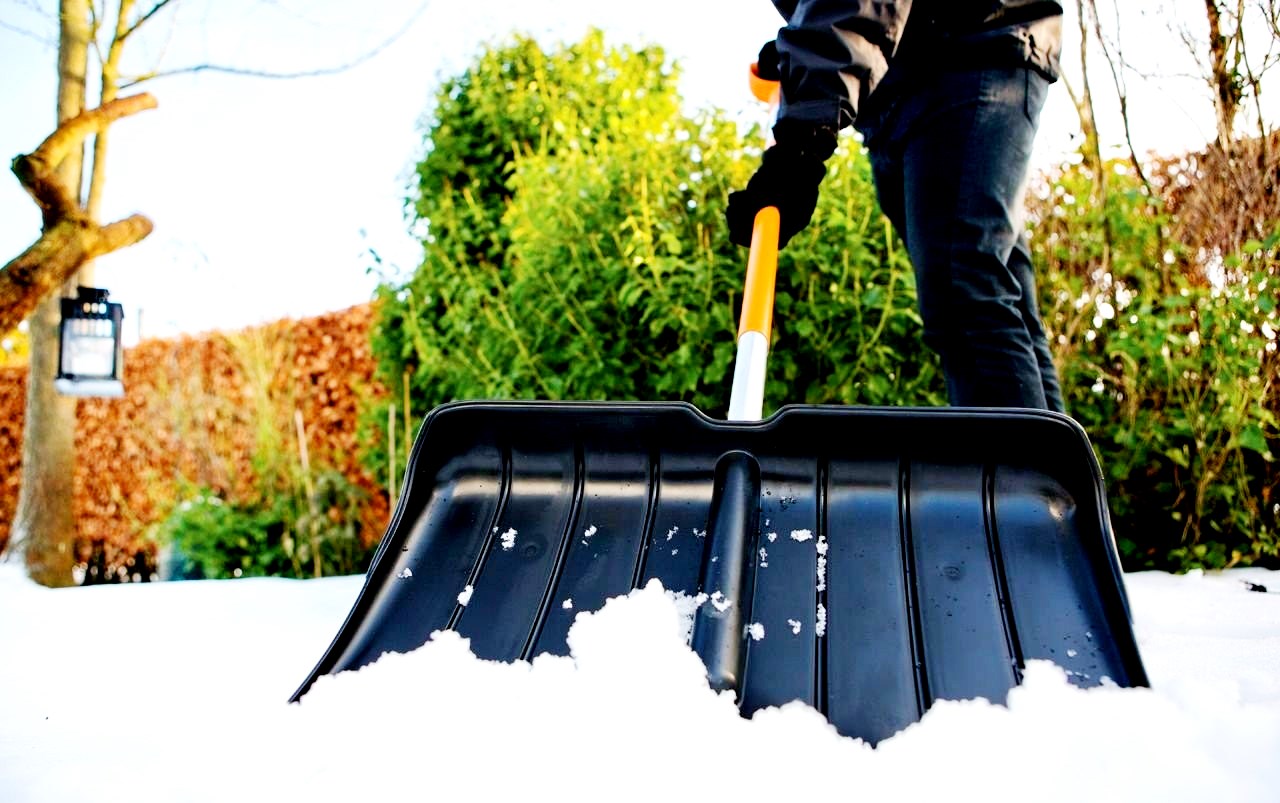 Best snow shovels for 2025