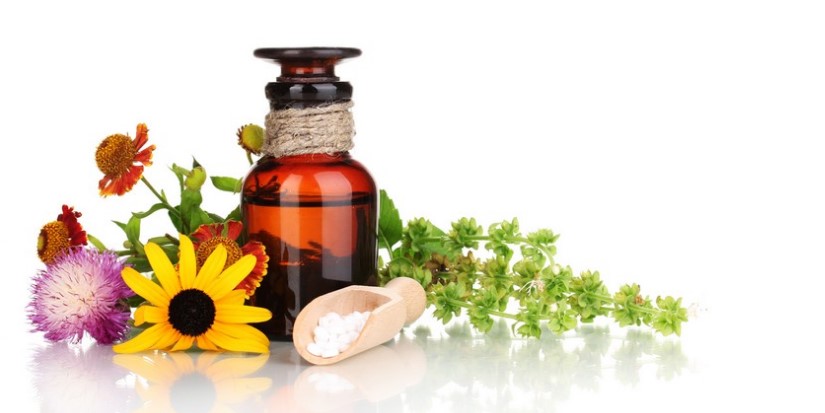 Ranking the best essential oils for hair for 2025