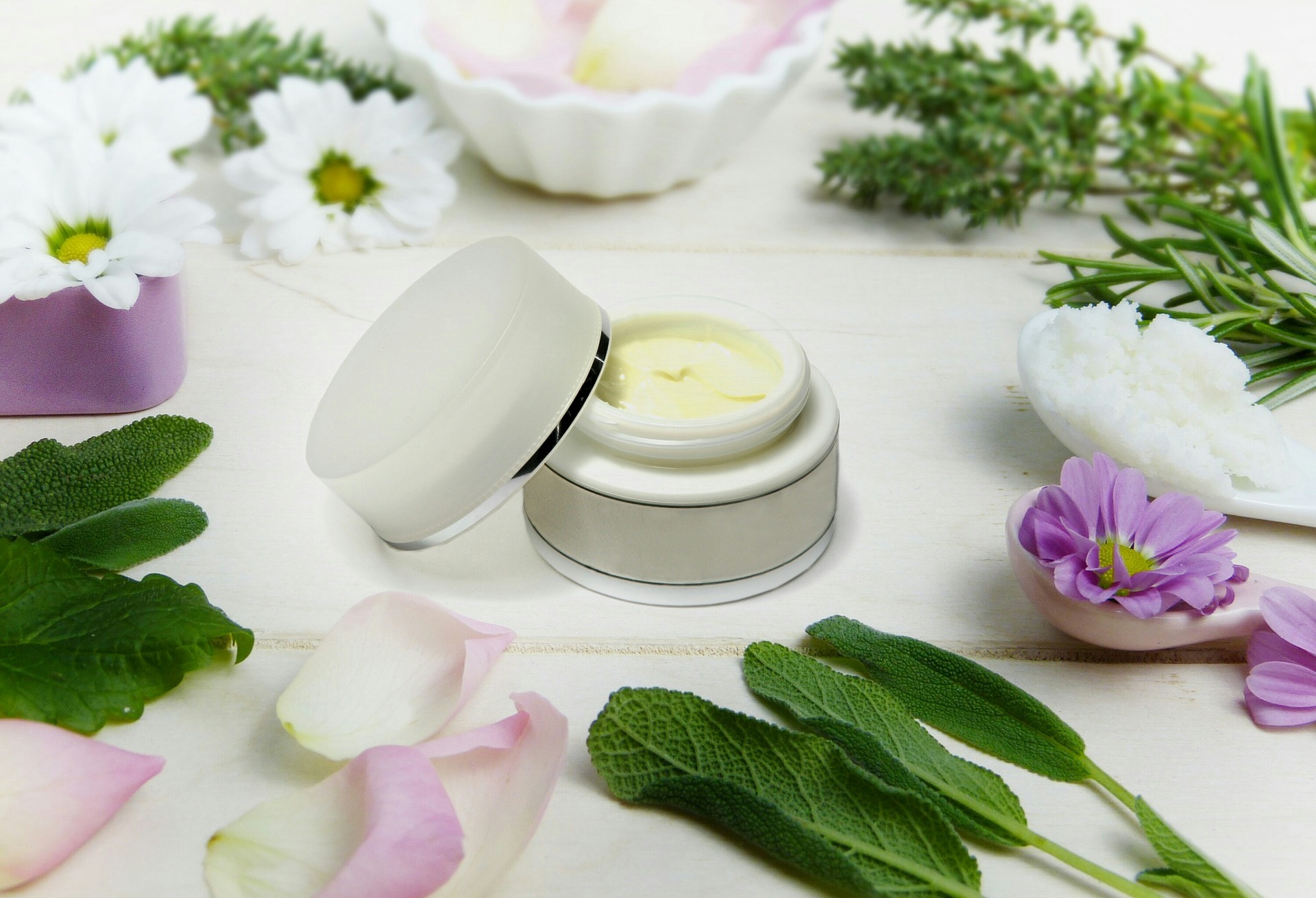 Ranking of the best creams for young skin for 2025