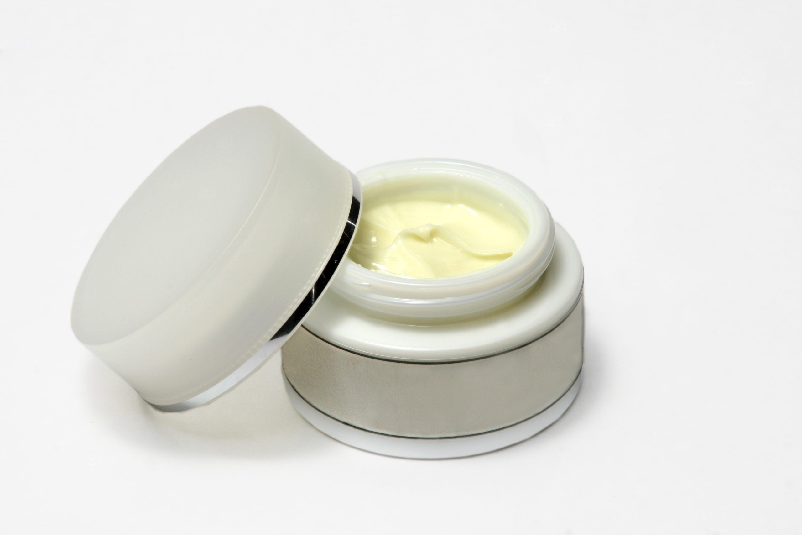 Ranking of the best face creams with vitamin C for 2025