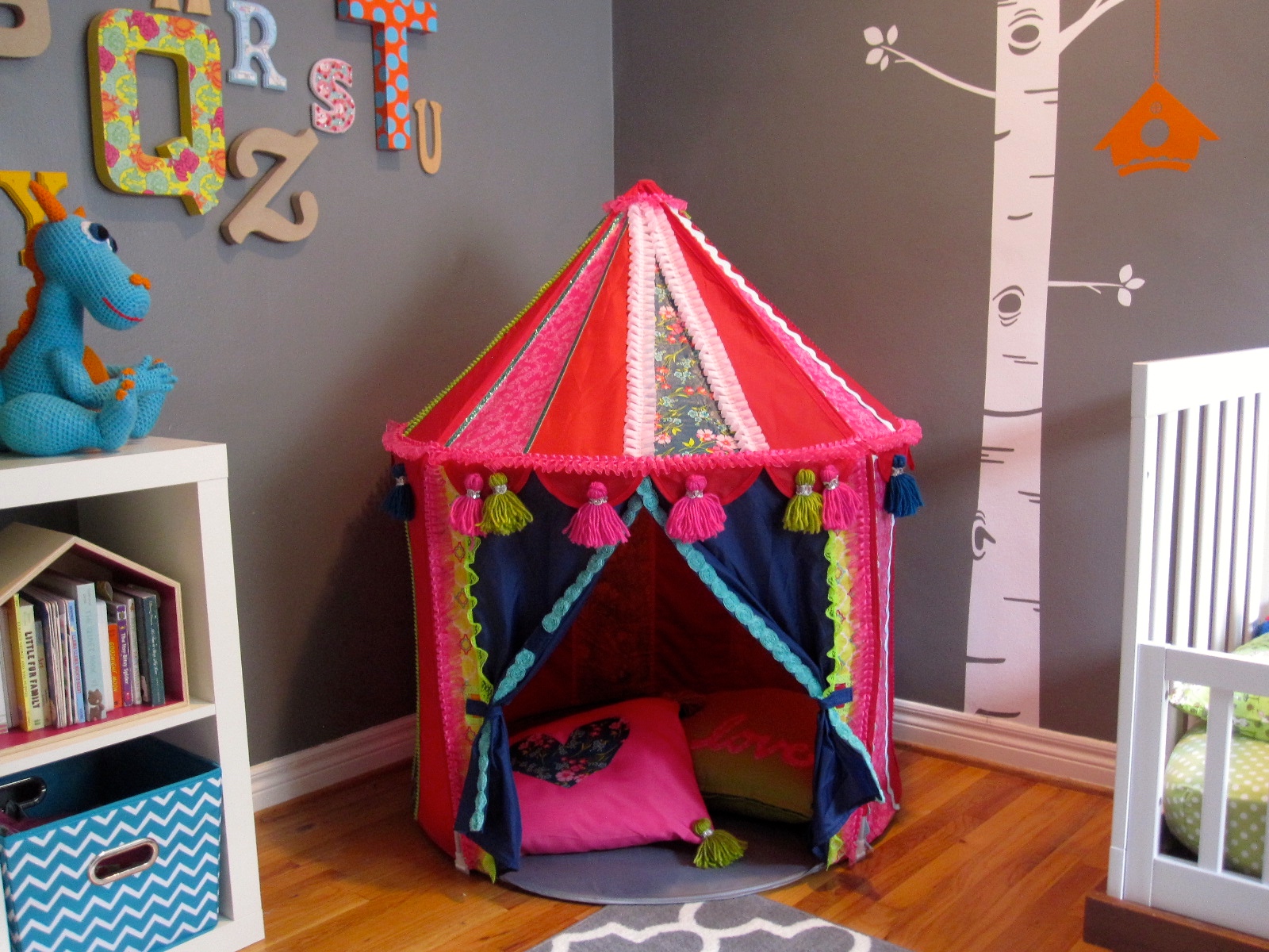 Rating of the best children's play tents and houses for 2025