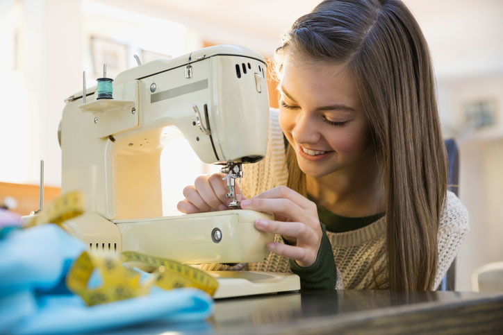 Rating of the best children's sewing machines for 2025