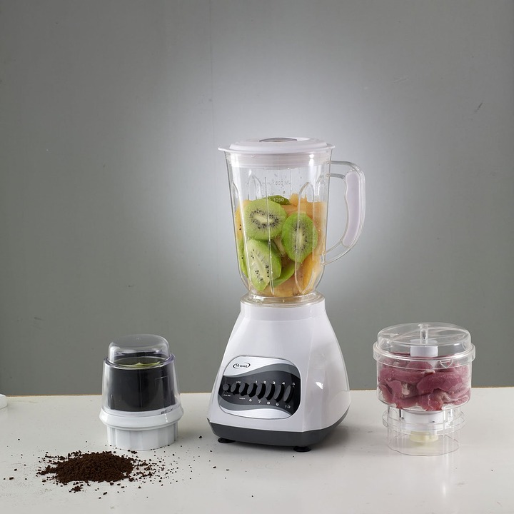 Ranking the best vacuum blenders for 2025