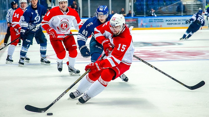 Ranking the best hockey helmets for 2025