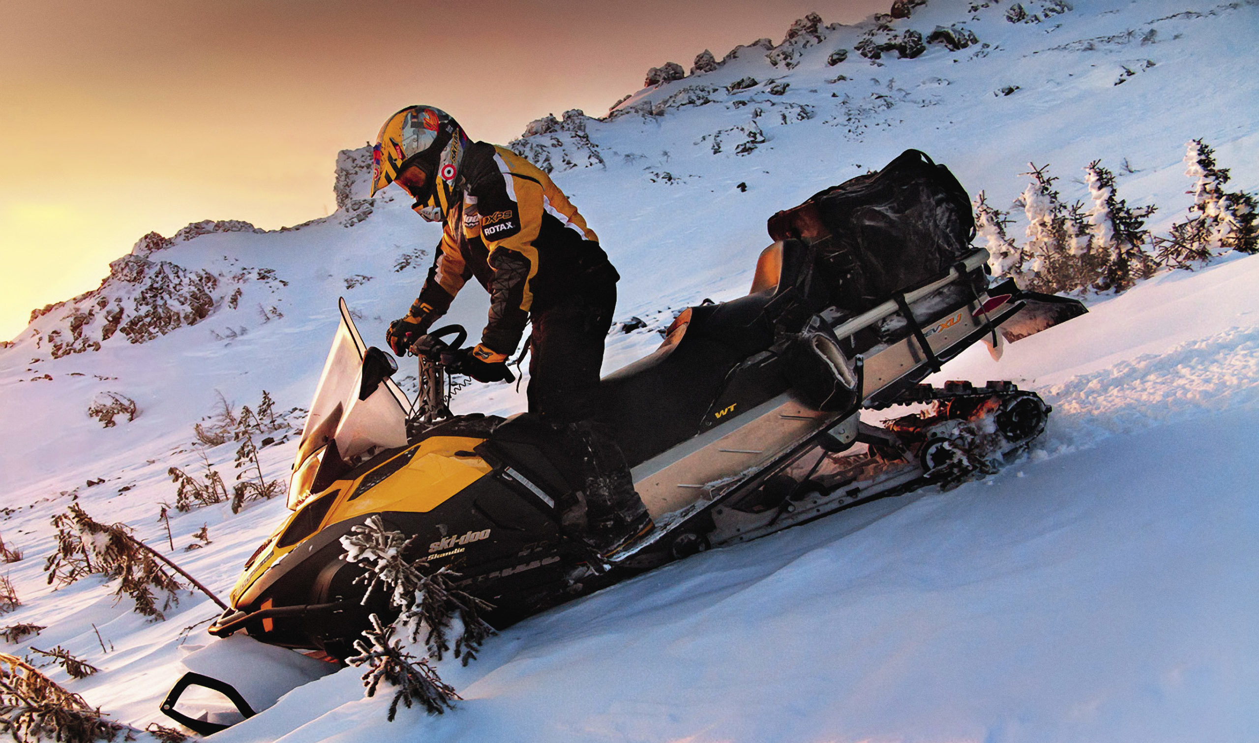 Ranking the best snowmobile and ATV gloves for 2025