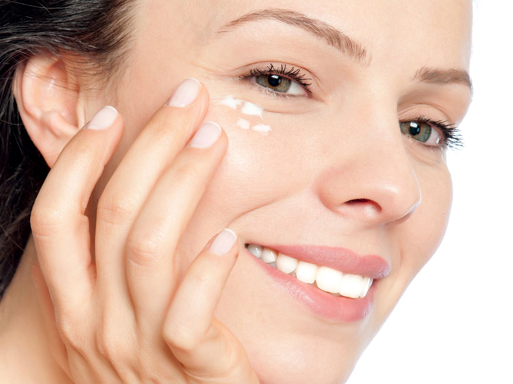 The best creams for swelling under the eyes for 2025