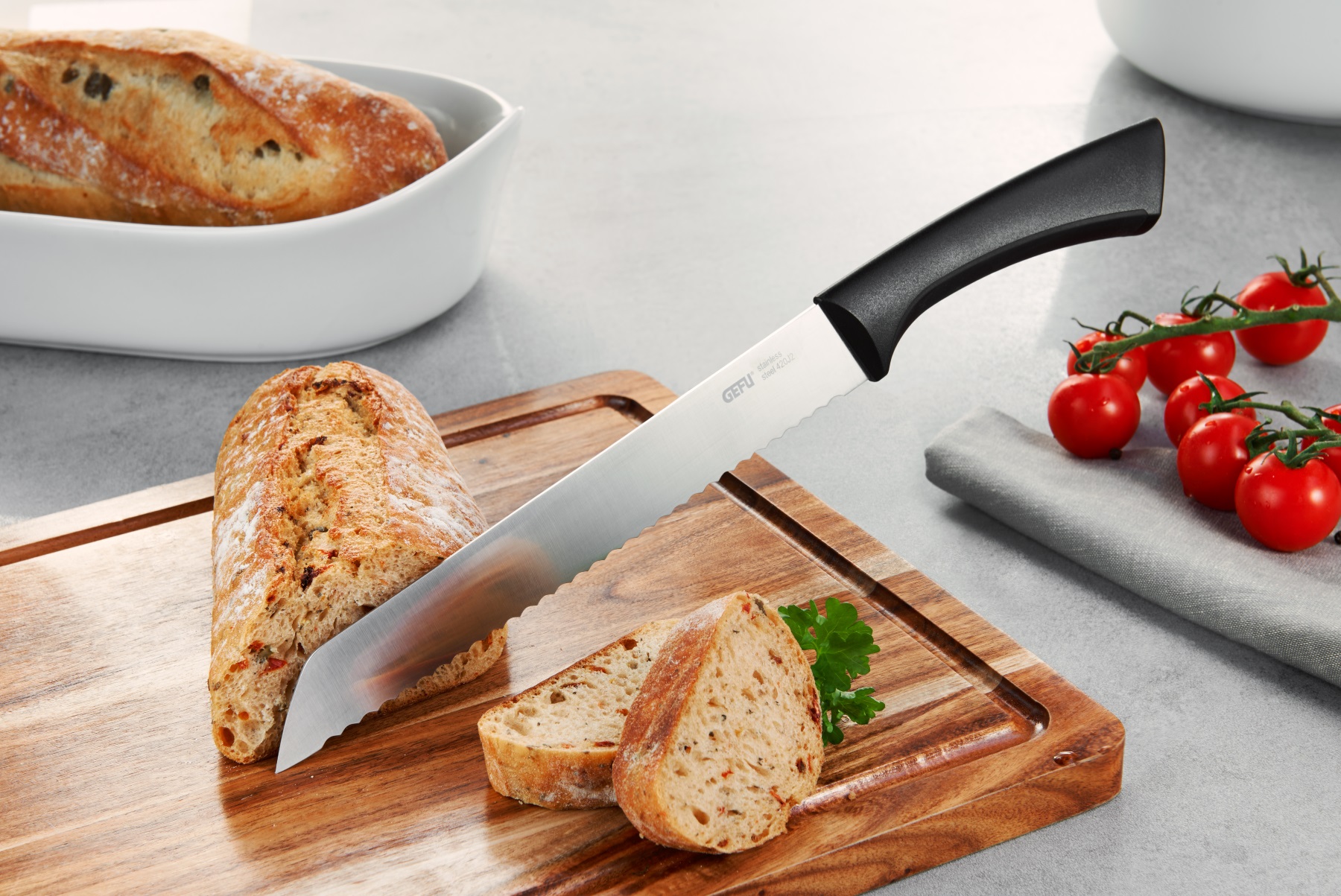 Rating of the best bread knives for 2025