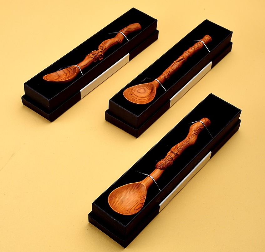 Rating of the best souvenir spoons for 2025