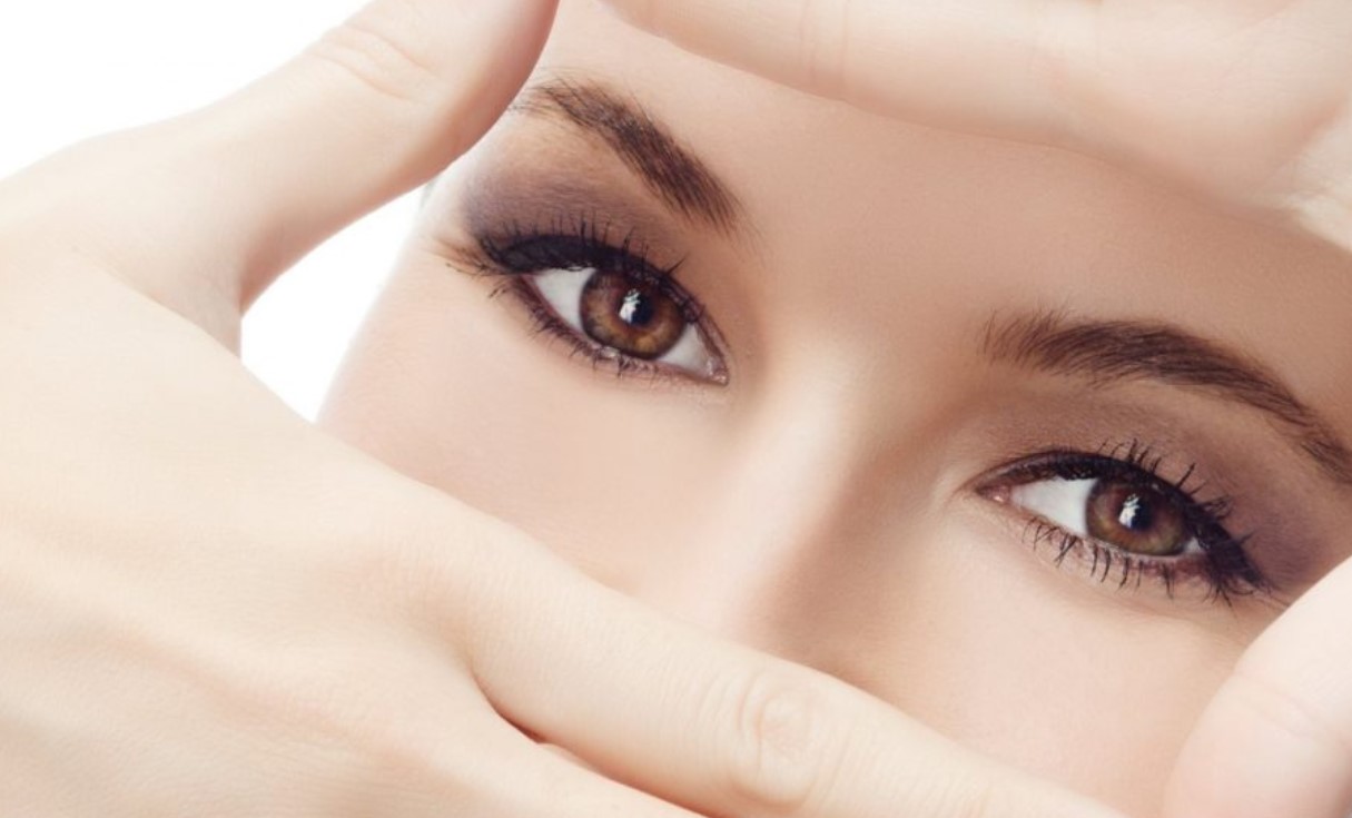 Ranking of the best oils for the skin around the eyes for 2025