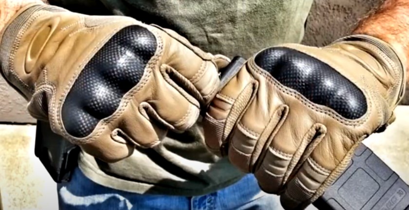 Rating of the best tactical gloves for 2025