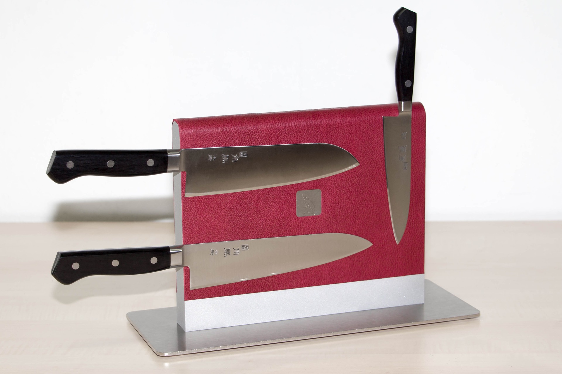 Rating of the best stands for kitchen knives for 2025