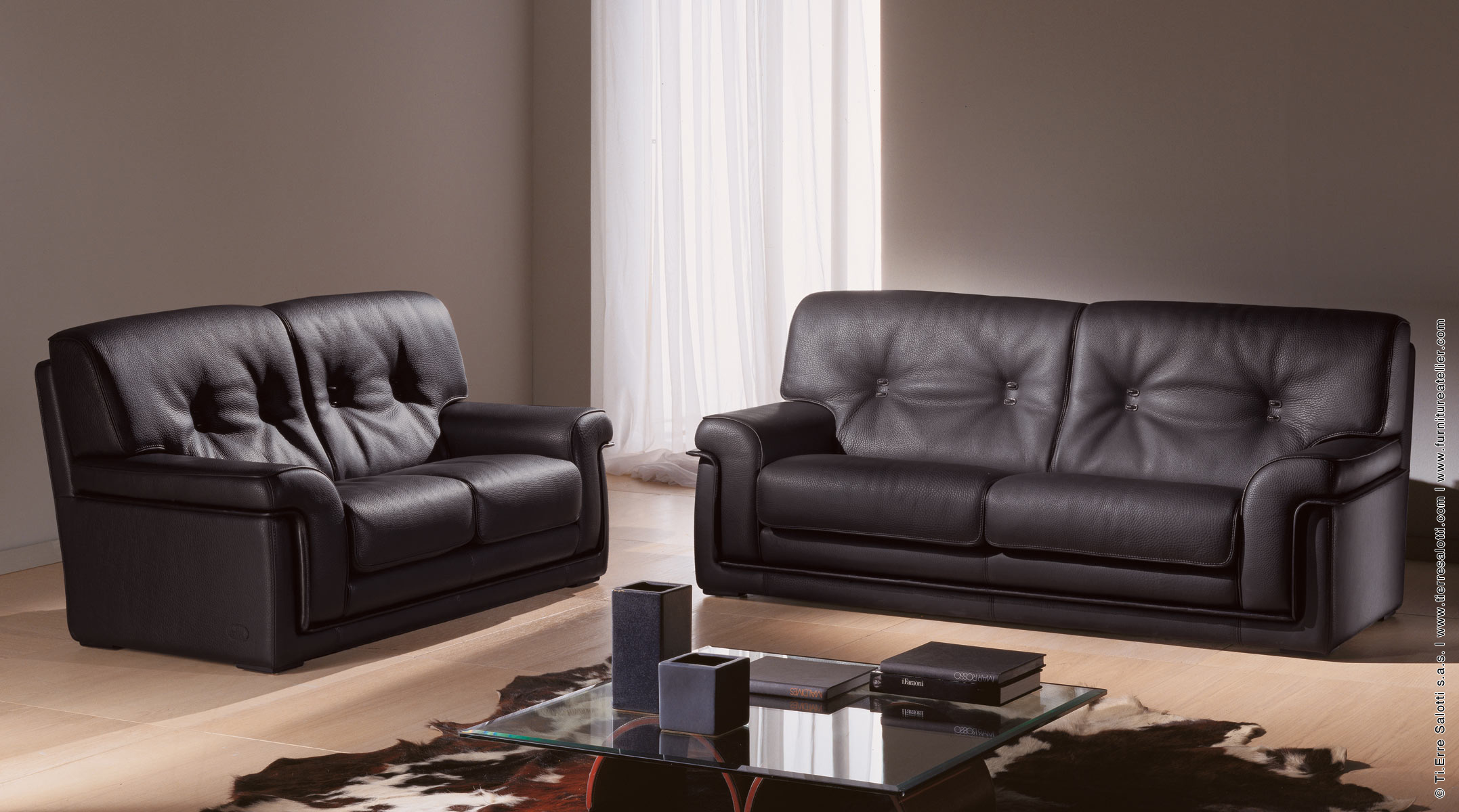 Rating of the best leather sofas for 2025