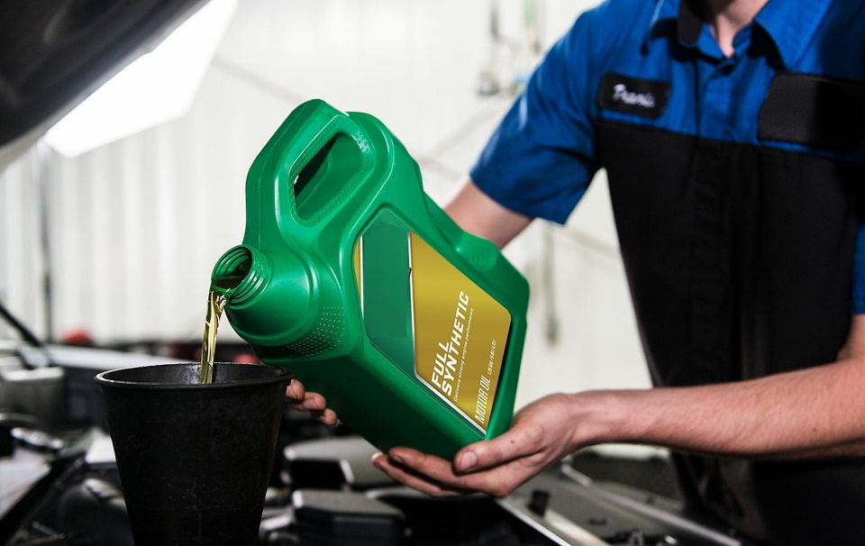 Rating of the best synthetic motor oils for 2025